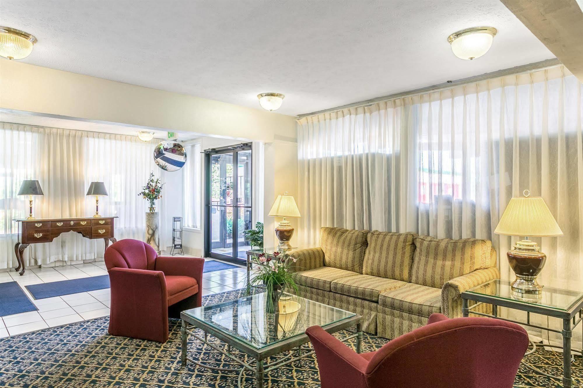 Americas Best Value Inn Edgewood, Md ภายนอก รูปภาพ