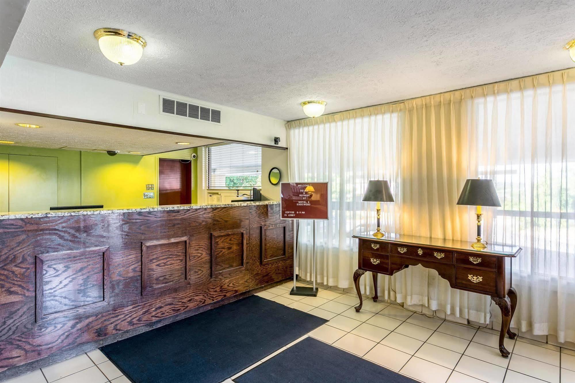 Americas Best Value Inn Edgewood, Md ภายนอก รูปภาพ