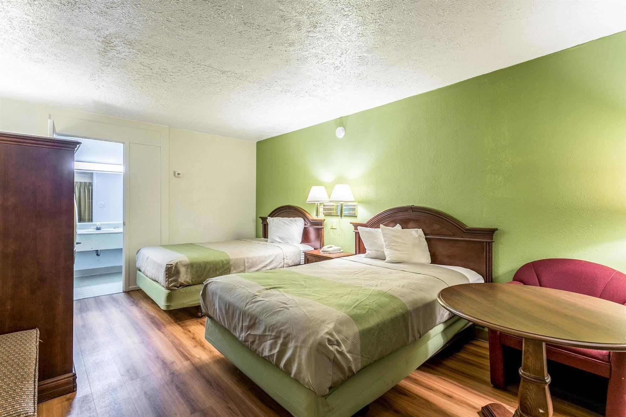 Americas Best Value Inn Edgewood, Md ภายนอก รูปภาพ